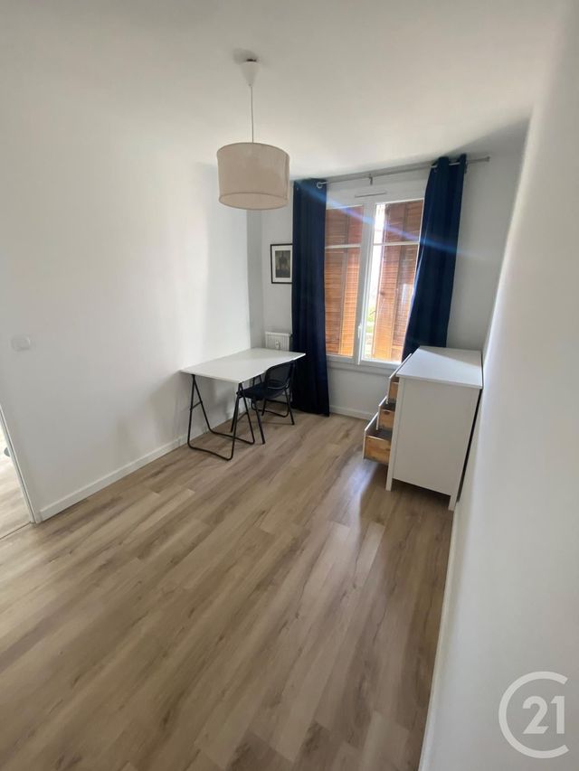Appartement T3 à louer - 3 pièces - 51,53 m2 - Toulon - 83 - PROVENCE-ALPES-COTE-D-AZUR