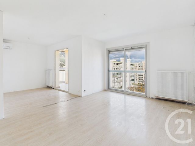 Appartement T4 &agrave; vendre - 4 pi&egrave;ces - 77,91 m2 - La Valette Du Var - 83 - PROVENCE-ALPES-COTE-D-AZUR