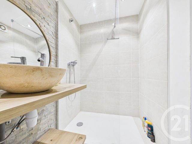 Appartement F3 &agrave; vendre - 3 pi&egrave;ces - 63,41 m2 - La Valette Du Var - 83 - PROVENCE-ALPES-COTE-D-AZUR