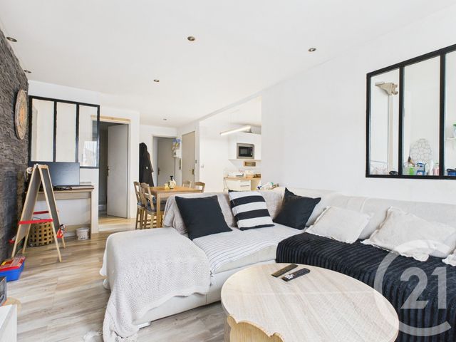 Appartement F3 &agrave; vendre - 3 pi&egrave;ces - 63,41 m2 - La Valette Du Var - 83 - PROVENCE-ALPES-COTE-D-AZUR