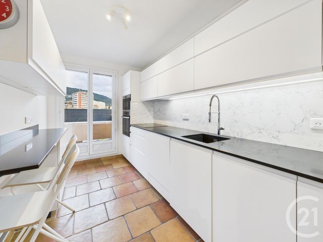 Appartement F3 &agrave; louer - 3 pi&egrave;ces - 68,88 m2 - Toulon - 83 - PROVENCE-ALPES-COTE-D-AZUR