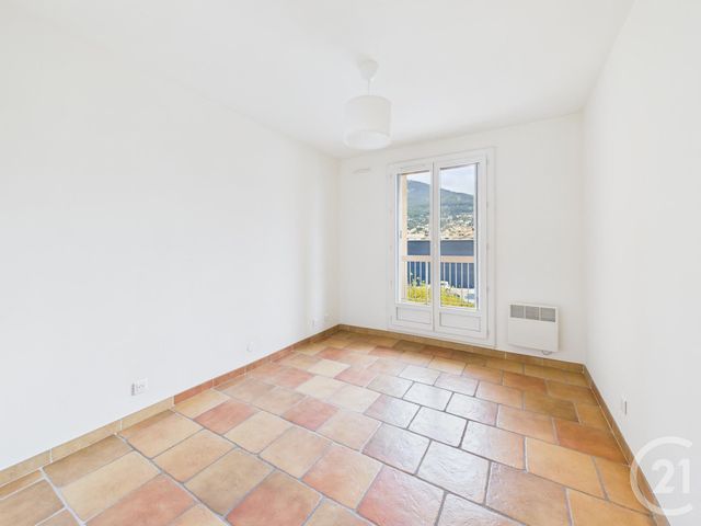 Appartement F3 &agrave; louer - 3 pi&egrave;ces - 68,88 m2 - Toulon - 83 - PROVENCE-ALPES-COTE-D-AZUR