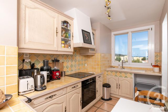 Appartement F3 &agrave; louer - 3 pi&egrave;ces - 58,78 m2 - La Valette Du Var - 83 - PROVENCE-ALPES-COTE-D-AZUR