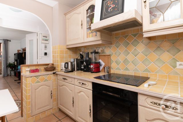 Appartement F3 &agrave; louer - 3 pi&egrave;ces - 58,78 m2 - La Valette Du Var - 83 - PROVENCE-ALPES-COTE-D-AZUR