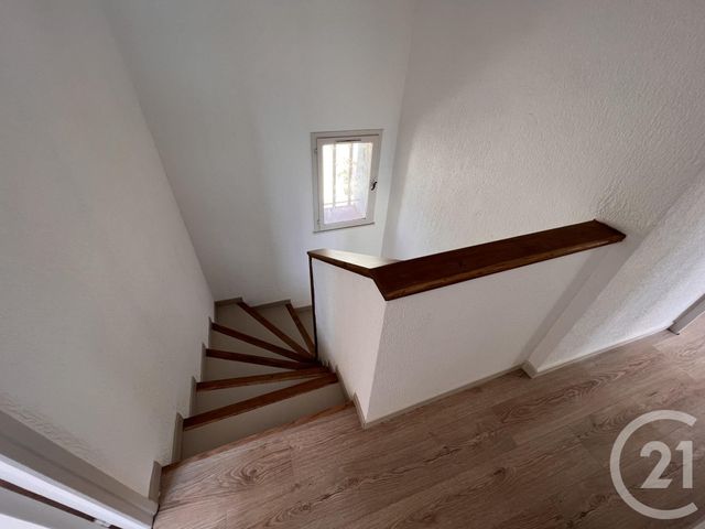 Maison &agrave; louer - 3 pi&egrave;ces - 85 m2 - Sanary Sur Mer - 83 - PROVENCE-ALPES-COTE-D-AZUR