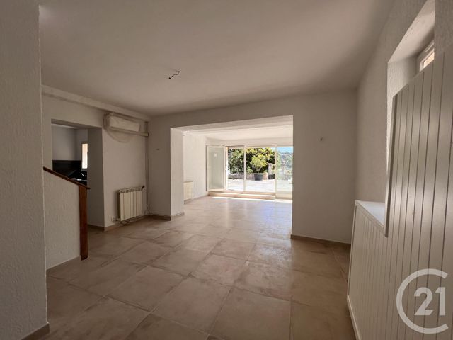 Maison &agrave; louer - 3 pi&egrave;ces - 85 m2 - Sanary Sur Mer - 83 - PROVENCE-ALPES-COTE-D-AZUR