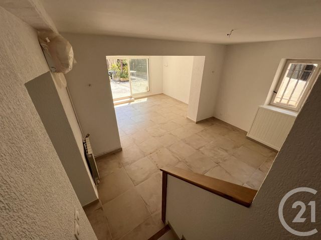 Maison &agrave; louer - 3 pi&egrave;ces - 85 m2 - Sanary Sur Mer - 83 - PROVENCE-ALPES-COTE-D-AZUR