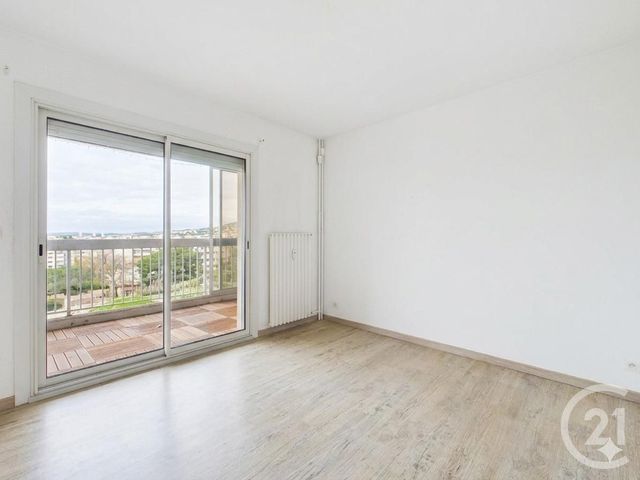 Appartement F3 &agrave; vendre - 3 pi&egrave;ces - 63,99 m2 - La Valette Du Var - 83 - PROVENCE-ALPES-COTE-D-AZUR