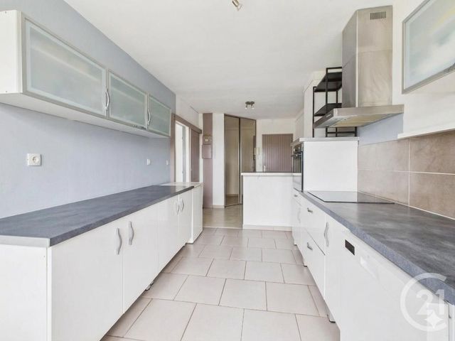 Appartement F3 &agrave; vendre - 3 pi&egrave;ces - 63,99 m2 - La Valette Du Var - 83 - PROVENCE-ALPES-COTE-D-AZUR