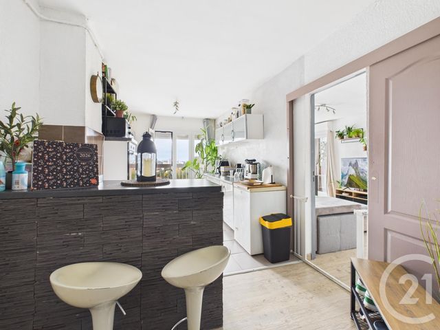 Appartement F3 &agrave; vendre - 3 pi&egrave;ces - 63,99 m2 - La Valette Du Var - 83 - PROVENCE-ALPES-COTE-D-AZUR