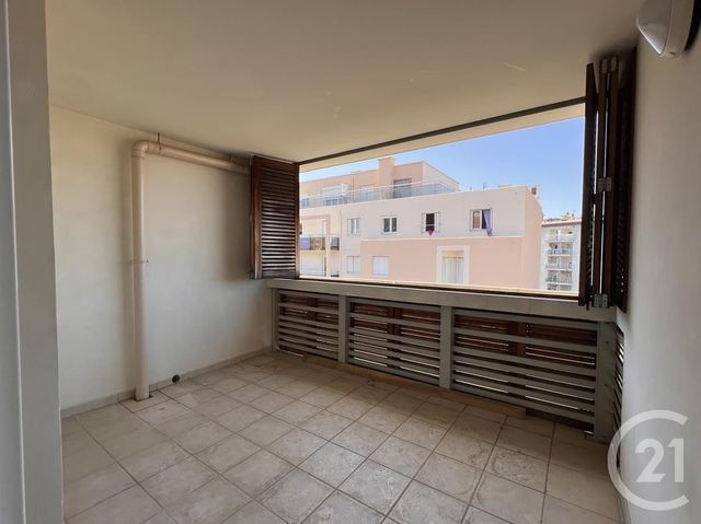 Appartement F2 &agrave; louer - 2 pi&egrave;ces - 46,43 m2 - Toulon - 83 - PROVENCE-ALPES-COTE-D-AZUR