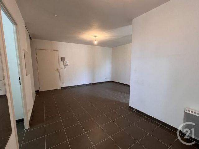 Appartement F2 &agrave; louer - 2 pi&egrave;ces - 46,43 m2 - Toulon - 83 - PROVENCE-ALPES-COTE-D-AZUR