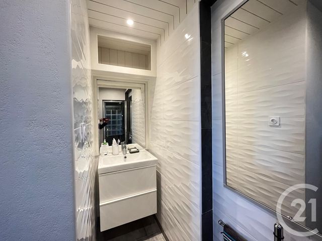 Appartement F1 &agrave; louer - 1 pi&egrave;ce - 20,41 m2 - La Valette Du Var - 83 - PROVENCE-ALPES-COTE-D-AZUR