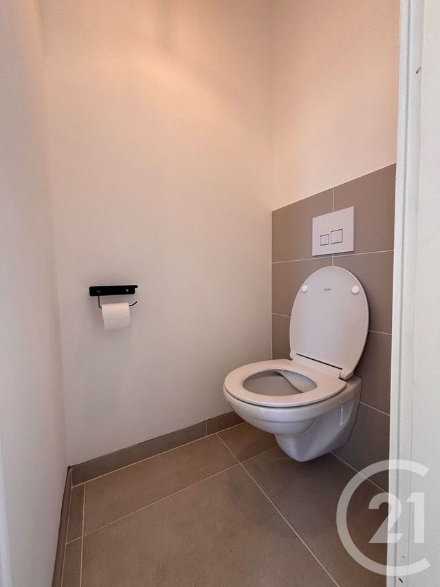 Appartement T4 &agrave; vendre - 4 pi&egrave;ces - 58,45 m2 - La Valette Du Var - 83 - PROVENCE-ALPES-COTE-D-AZUR