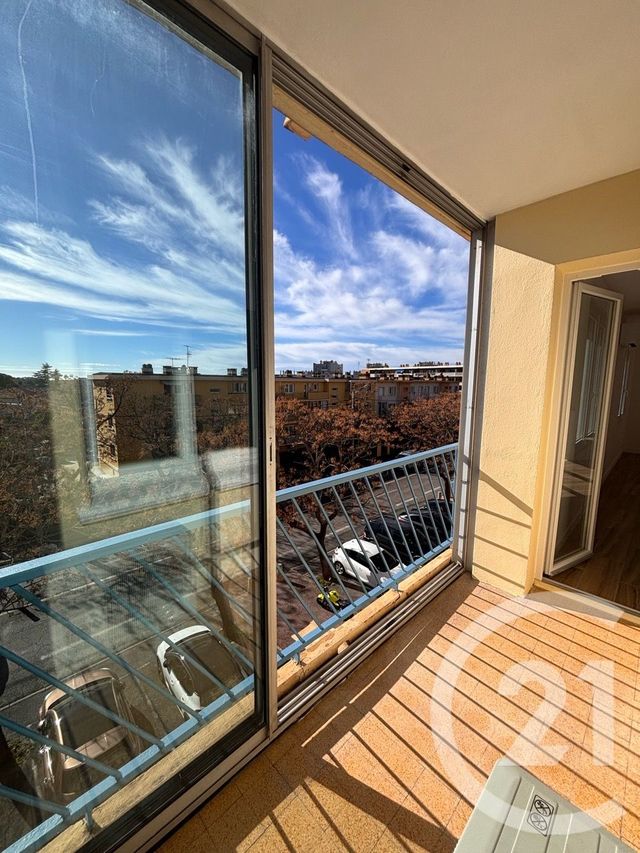 Appartement T4 &agrave; vendre - 4 pi&egrave;ces - 58,45 m2 - La Valette Du Var - 83 - PROVENCE-ALPES-COTE-D-AZUR