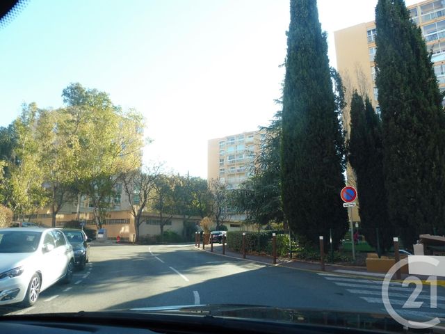 Appartement F2 &agrave; louer - 2 pi&egrave;ces - 52,43 m2 - La Valette Du Var - 83 - PROVENCE-ALPES-COTE-D-AZUR