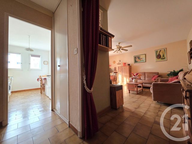 Appartement T3 &agrave; vendre - 3 pi&egrave;ces - 71,42 m2 - La Valette Du Var - 83 - PROVENCE-ALPES-COTE-D-AZUR