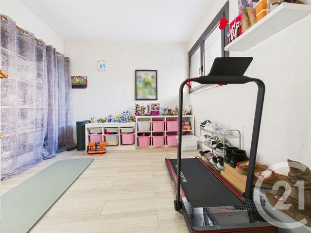 Appartement T4 &agrave; vendre - 4 pi&egrave;ces - 72,64 m2 - La Valette Du Var - 83 - PROVENCE-ALPES-COTE-D-AZUR