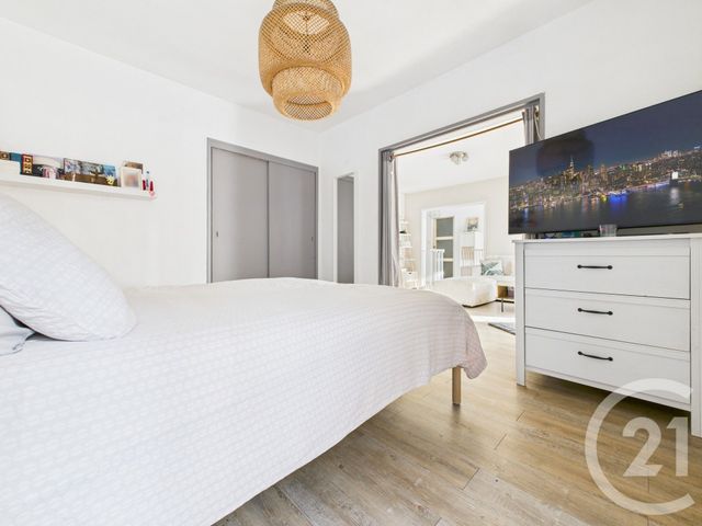 Appartement T4 &agrave; vendre - 4 pi&egrave;ces - 72,64 m2 - La Valette Du Var - 83 - PROVENCE-ALPES-COTE-D-AZUR