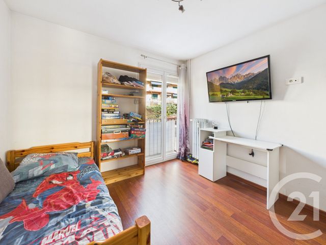 Appartement T4 &agrave; vendre - 4 pi&egrave;ces - 76,69 m2 - La Valette Du Var - 83 - PROVENCE-ALPES-COTE-D-AZUR