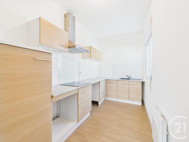 Appartement F3 &agrave; louer - 3 pi&egrave;ces - 51,76 m2 - Toulon - 83 - PROVENCE-ALPES-COTE-D-AZUR