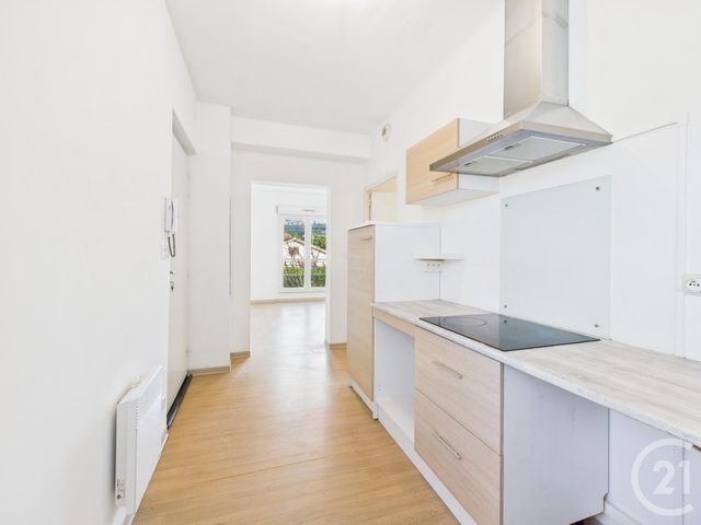 Appartement F3 &agrave; louer - 3 pi&egrave;ces - 51,76 m2 - Toulon - 83 - PROVENCE-ALPES-COTE-D-AZUR