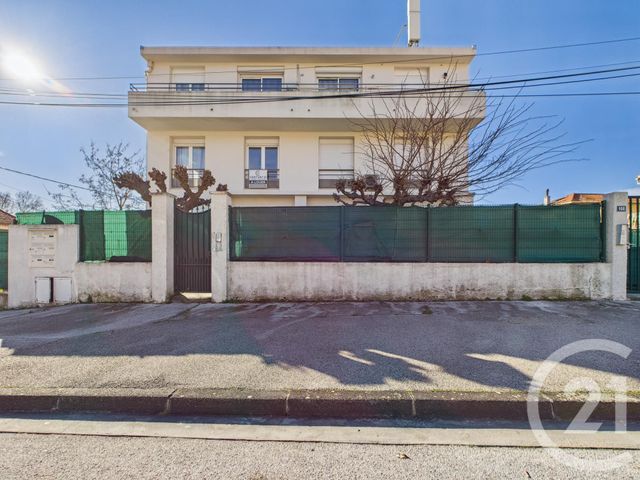 Appartement F3 &agrave; louer - 3 pi&egrave;ces - 51,76 m2 - Toulon - 83 - PROVENCE-ALPES-COTE-D-AZUR