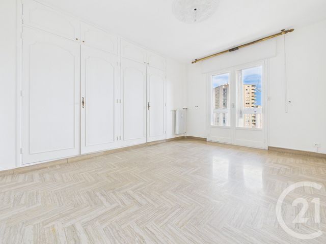 Appartement T3 &agrave; vendre - 3 pi&egrave;ces - 70,09 m2 - Toulon - 83 - PROVENCE-ALPES-COTE-D-AZUR
