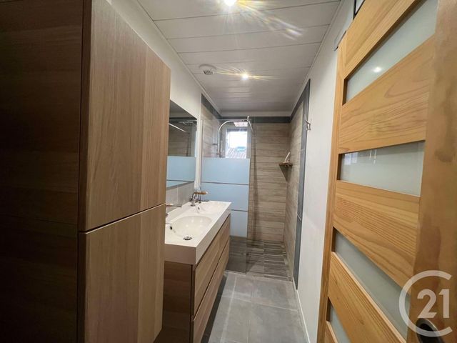 Appartement F3 &agrave; louer - 3 pi&egrave;ces - 59,31 m2 - La Valette Du Var - 83 - PROVENCE-ALPES-COTE-D-AZUR