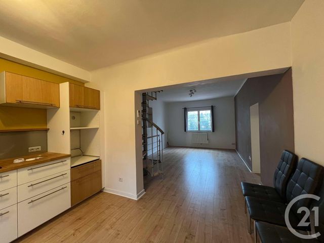 Appartement F3 &agrave; louer - 3 pi&egrave;ces - 59,31 m2 - La Valette Du Var - 83 - PROVENCE-ALPES-COTE-D-AZUR