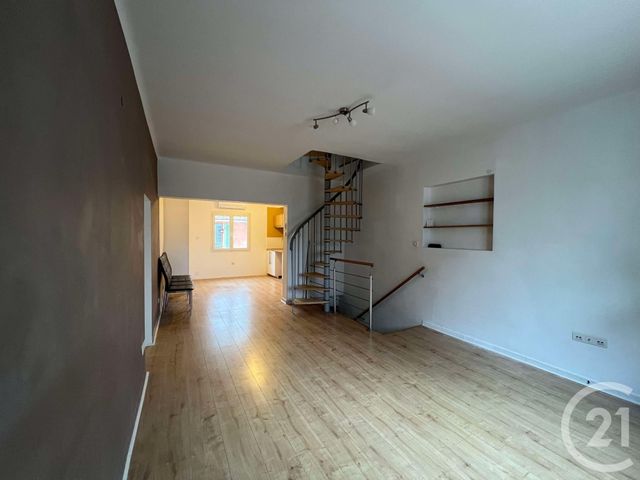 Appartement F3 &agrave; louer - 3 pi&egrave;ces - 59,31 m2 - La Valette Du Var - 83 - PROVENCE-ALPES-COTE-D-AZUR