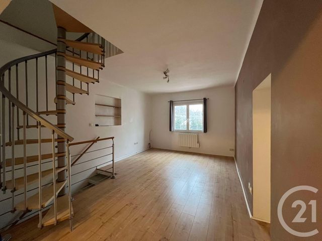 Appartement F3 &agrave; louer - 3 pi&egrave;ces - 59,31 m2 - La Valette Du Var - 83 - PROVENCE-ALPES-COTE-D-AZUR