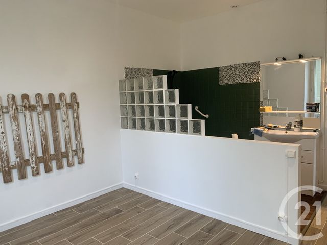 Appartement F2 &agrave; louer - 2 pi&egrave;ces - 55,89 m2 - Toulon - 83 - PROVENCE-ALPES-COTE-D-AZUR
