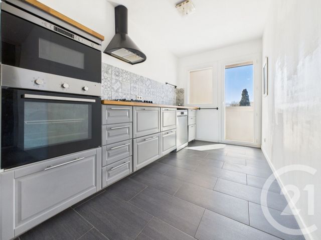 Appartement T4 &agrave; louer - 4 pi&egrave;ces - 78,64 m2 - La Garde - 83 - PROVENCE-ALPES-COTE-D-AZUR