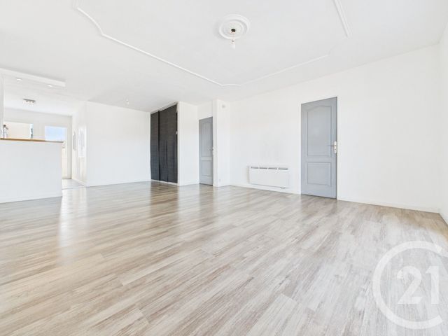 Appartement T4 &agrave; louer - 4 pi&egrave;ces - 78,64 m2 - La Garde - 83 - PROVENCE-ALPES-COTE-D-AZUR