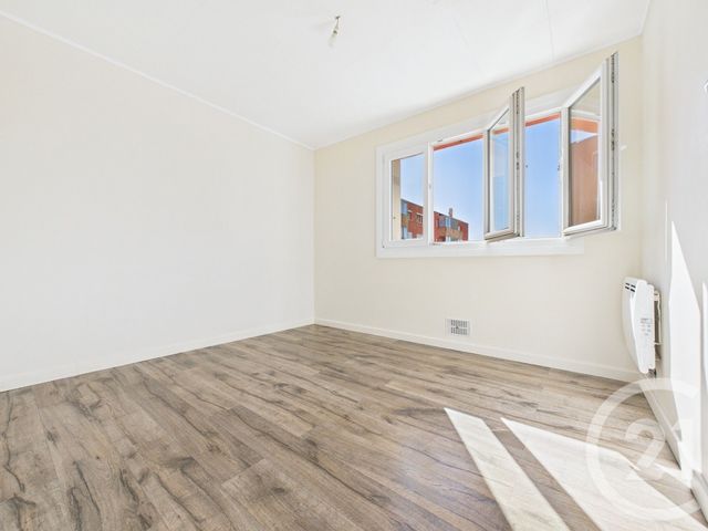 Appartement T4 &agrave; louer - 4 pi&egrave;ces - 78,64 m2 - La Garde - 83 - PROVENCE-ALPES-COTE-D-AZUR