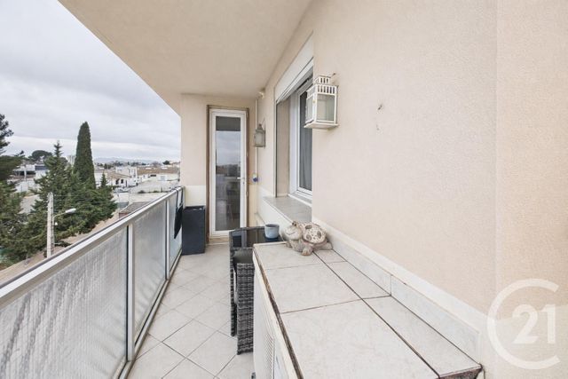 Appartement F4 &agrave; vendre - 4 pi&egrave;ces - 64,97 m2 - La Valette Du Var - 83 - PROVENCE-ALPES-COTE-D-AZUR