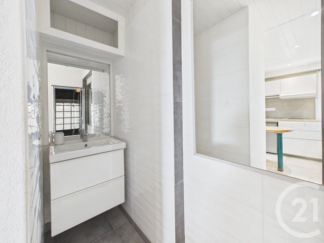 Appartement F2 &agrave; louer - 2 pi&egrave;ces - 20,41 m2 - La Valette Du Var - 83 - PROVENCE-ALPES-COTE-D-AZUR