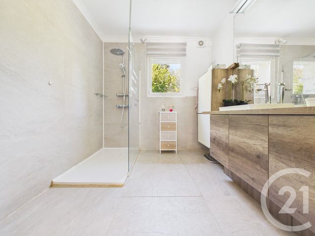 Maison &agrave; vendre - 5 pi&egrave;ces - 136,23 m2 - La Seyne Sur Mer - 83 - PROVENCE-ALPES-COTE-D-AZUR