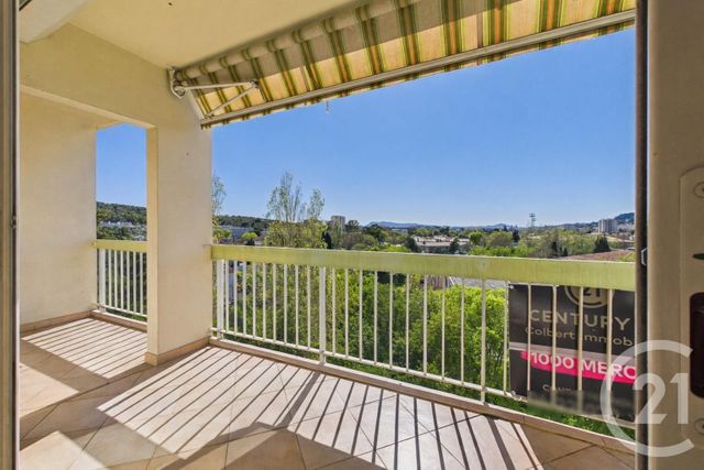 Appartement T4 &agrave; vendre - 5 pi&egrave;ces - 87,56 m2 - La Valette Du Var - 83 - PROVENCE-ALPES-COTE-D-AZUR