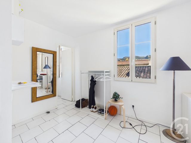 Appartement F1 &agrave; louer - 1 pi&egrave;ce - 29,05 m2 - Toulon - 83 - PROVENCE-ALPES-COTE-D-AZUR