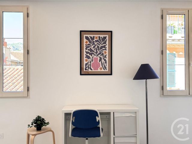 Appartement F1 &agrave; louer - 1 pi&egrave;ce - 29,05 m2 - Toulon - 83 - PROVENCE-ALPES-COTE-D-AZUR