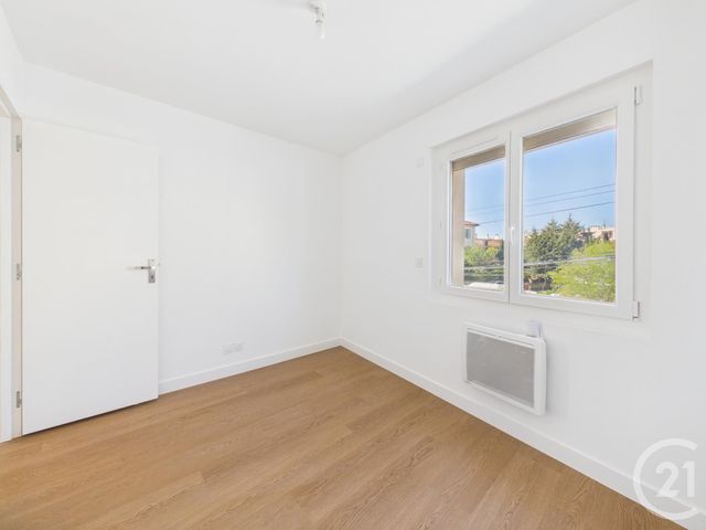 Appartement F3 &agrave; louer - 3 pi&egrave;ces - 52 m2 - Toulon - 83 - PROVENCE-ALPES-COTE-D-AZUR