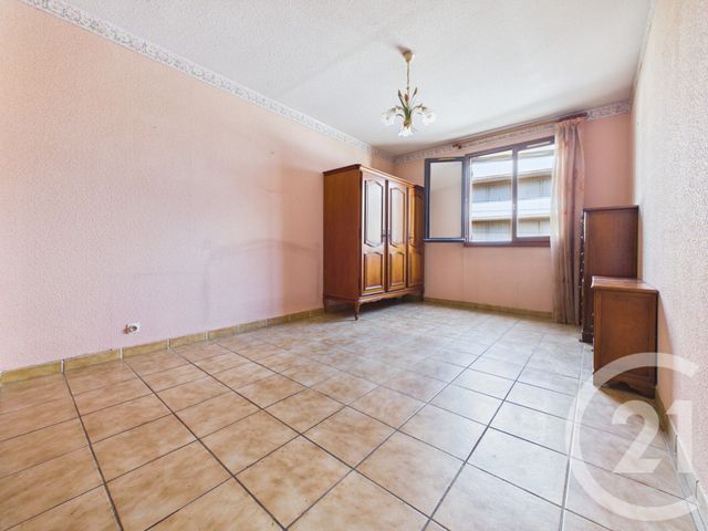 Appartement T4 &agrave; vendre - 4 pi&egrave;ces - 99,80 m2 - La Valette Du Var - 83 - PROVENCE-ALPES-COTE-D-AZUR