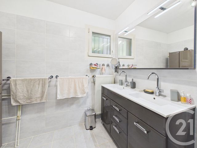 Maison &agrave; vendre - 6 pi&egrave;ces - 128 m2 - La Valette Du Var - 83 - PROVENCE-ALPES-COTE-D-AZUR