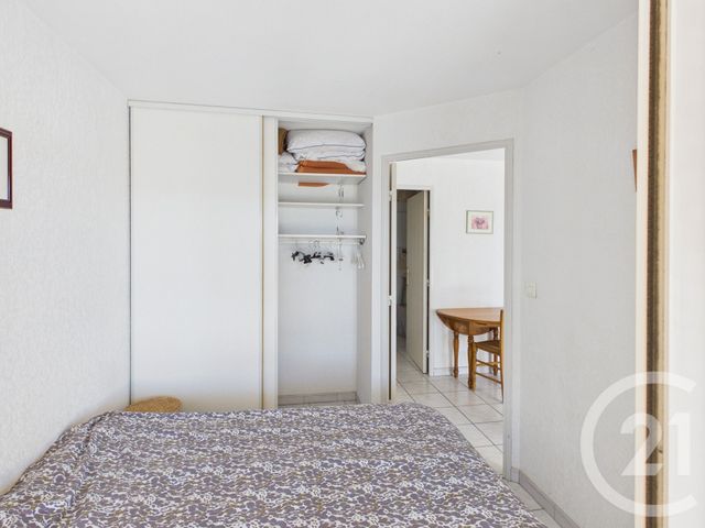 Appartement T2 &agrave; vendre - 2 pi&egrave;ces - 30,13 m2 - Bormes Les Mimosas - 83 - PROVENCE-ALPES-COTE-D-AZUR