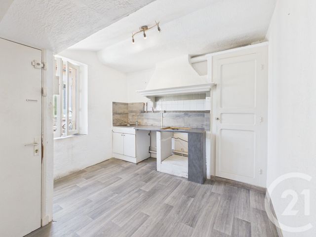 Appartement F2 &agrave; louer - 2 pi&egrave;ces - 27,80 m2 - La Valette Du Var - 83 - PROVENCE-ALPES-COTE-D-AZUR