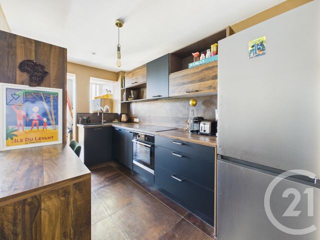 Appartement T4 &agrave; vendre - 4 pi&egrave;ces - 76,44 m2 - Toulon - 83 - PROVENCE-ALPES-COTE-D-AZUR