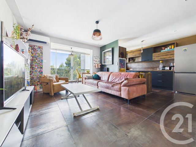 Appartement T4 &agrave; vendre - 4 pi&egrave;ces - 76,44 m2 - Toulon - 83 - PROVENCE-ALPES-COTE-D-AZUR
