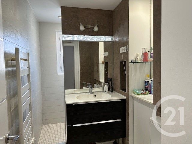 Appartement F3 &agrave; vendre - 3 pi&egrave;ces - 66,63 m2 - Toulon - 83 - PROVENCE-ALPES-COTE-D-AZUR
